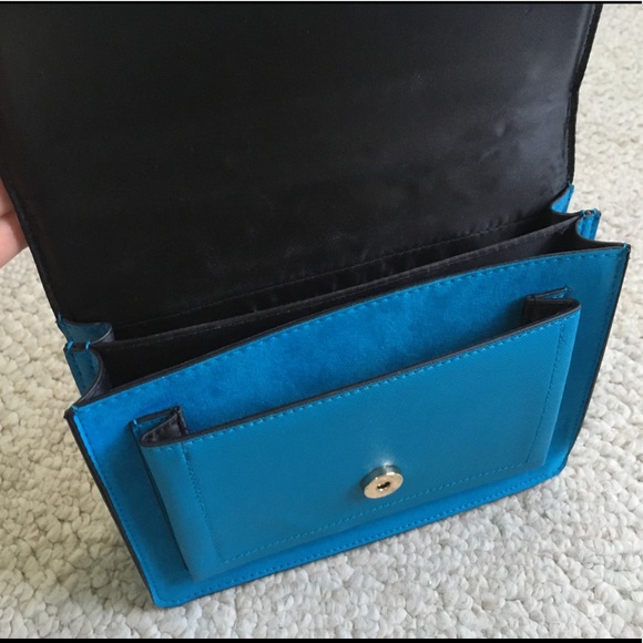 Blue crossbody purse - Picture 8 of 9